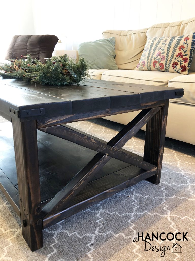 Coffee table corner detail